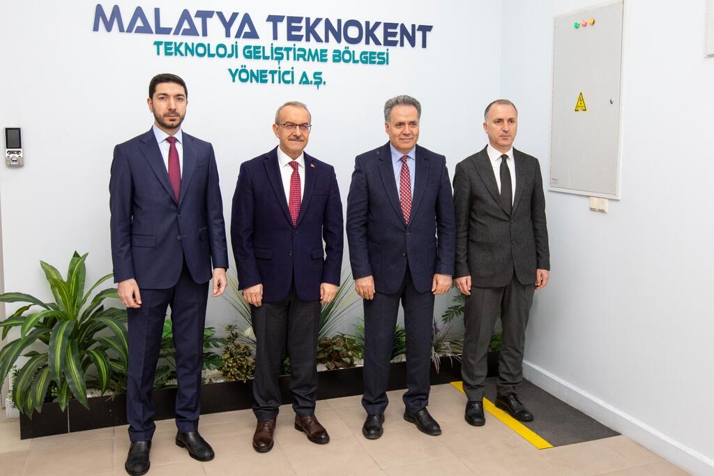 Malatya Valisi Seddar Yavuz Malatya Teknokenti Ziyaret Etti.